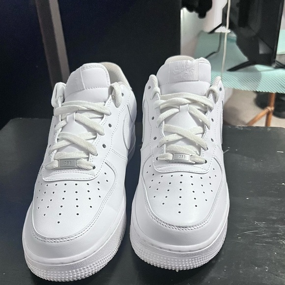 low top all white air force 1